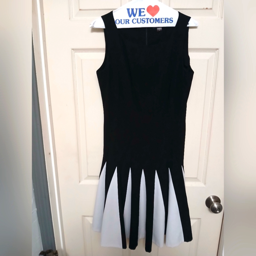 Tommy Hilfiger Black and White Pleated Sheath Dress